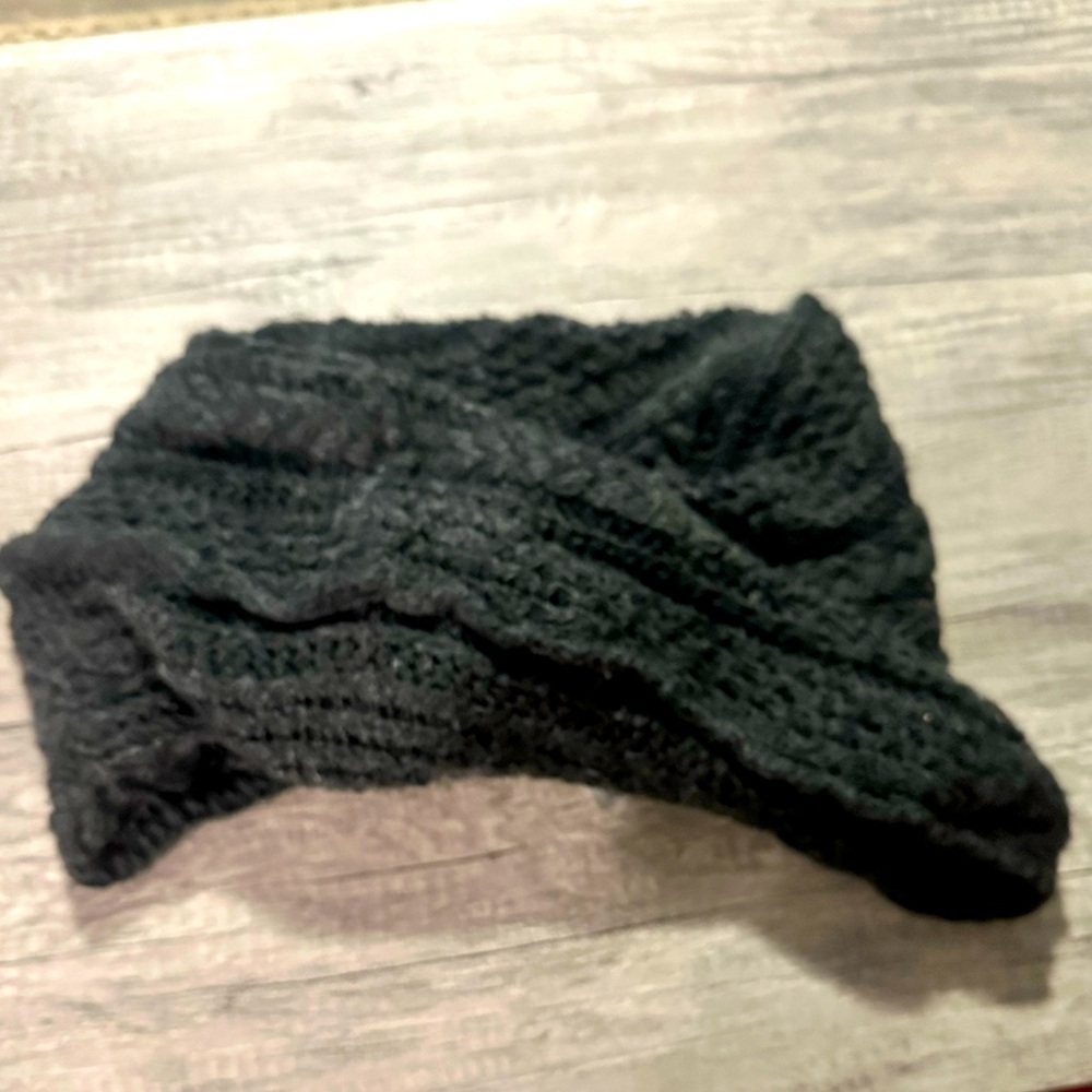 Gap Black Wool Infinity Scarf